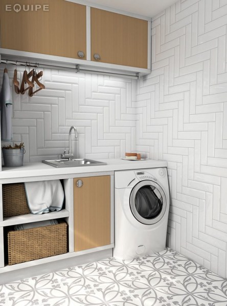 equipe/metro/equipe-metro-white-75x302